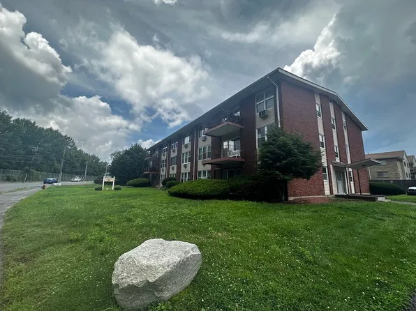 977 Westford St APT 8, Lowell, MA 01851