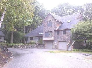 42 Resolution Pl, Cape Elizabeth, ME 04107