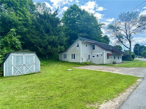 274 River Rd E, Ogdensburg, NY 13669