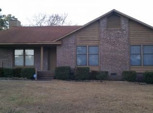 6749 Arnish Ct, Fayetteville, NC 28306