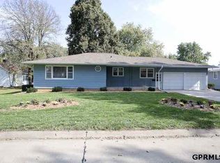 603 S Jefferson St, Papillion, NE 68046