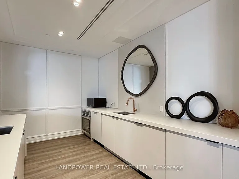 556 Marlee Ave #430 — Photo 6
