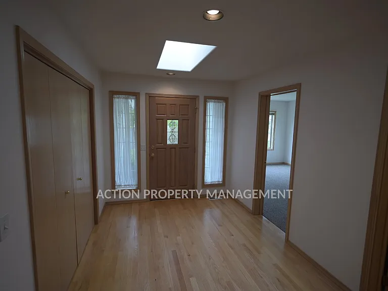 292 Foursome Dr — Photo 4