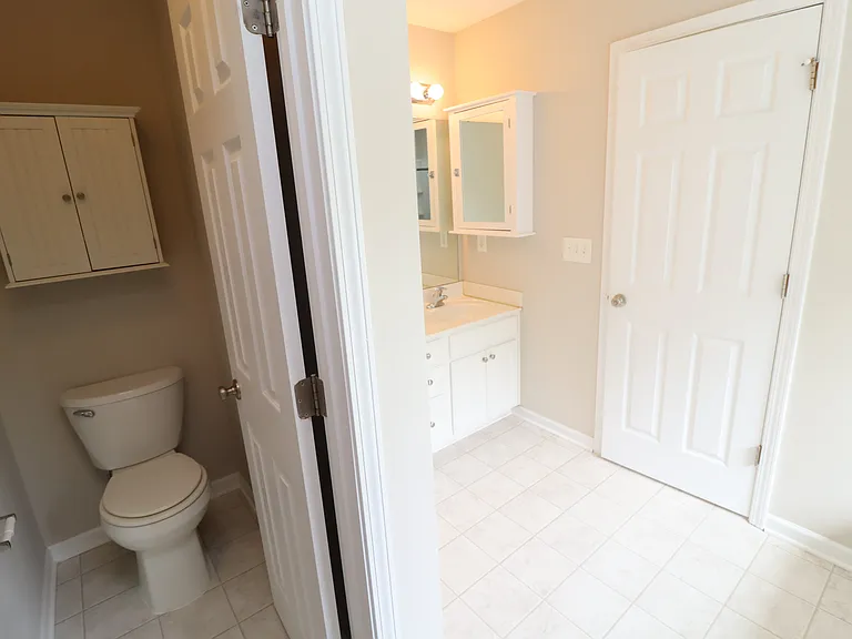 110 Fanwood Ct — Photo 33