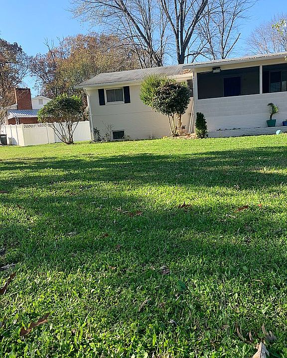 2nd image of 7411 Colchester Dr