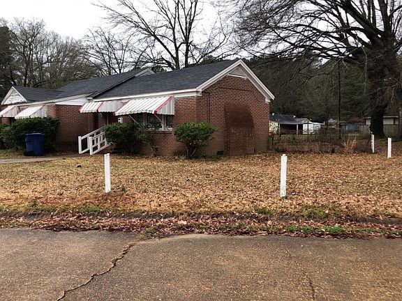 2nd image of 1409 Park Dr