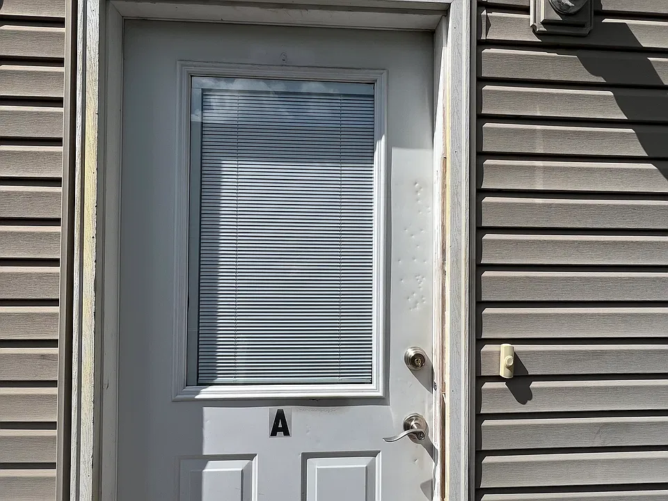 Door to access apartment for rent