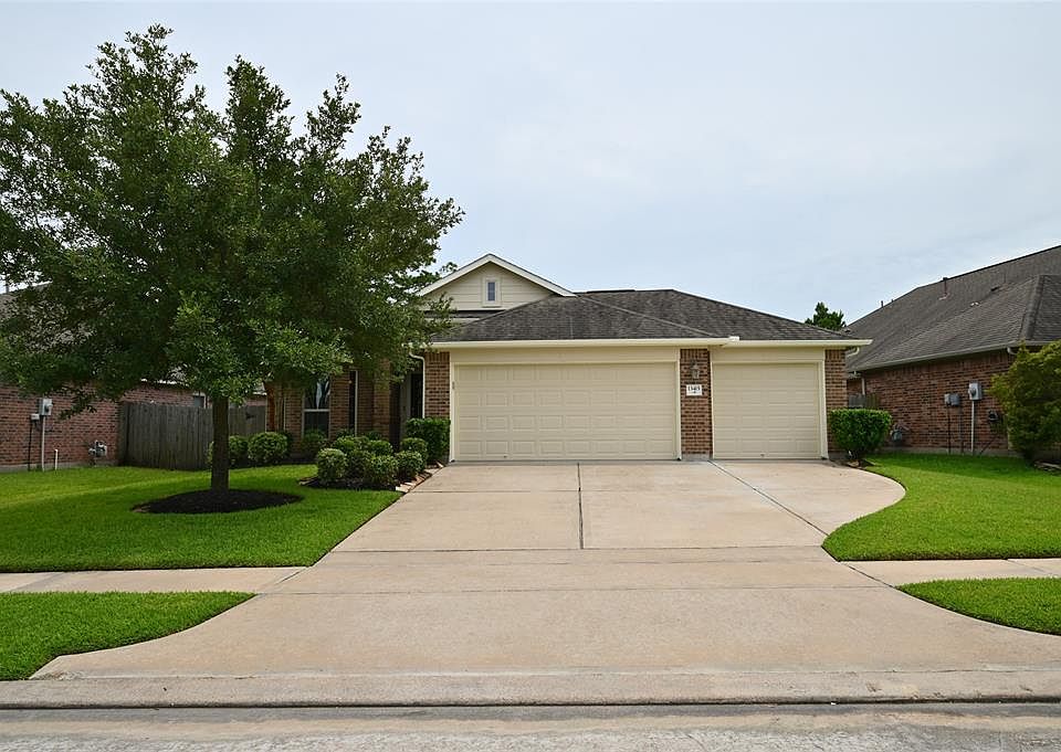 1st image of 13415 Barons Lake Ln
