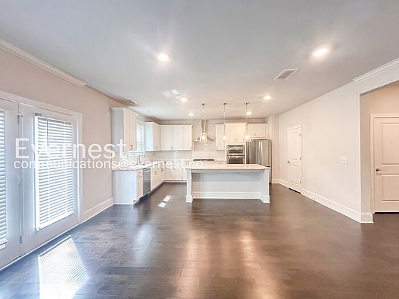 4th image of 309 Caledonia Ct