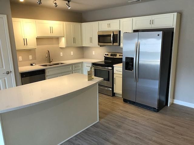 1st image of 5339 S 118th Ct APT 309