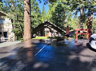 33080 Arrow Bear Dr, Arrowbear Lake, CA 92382