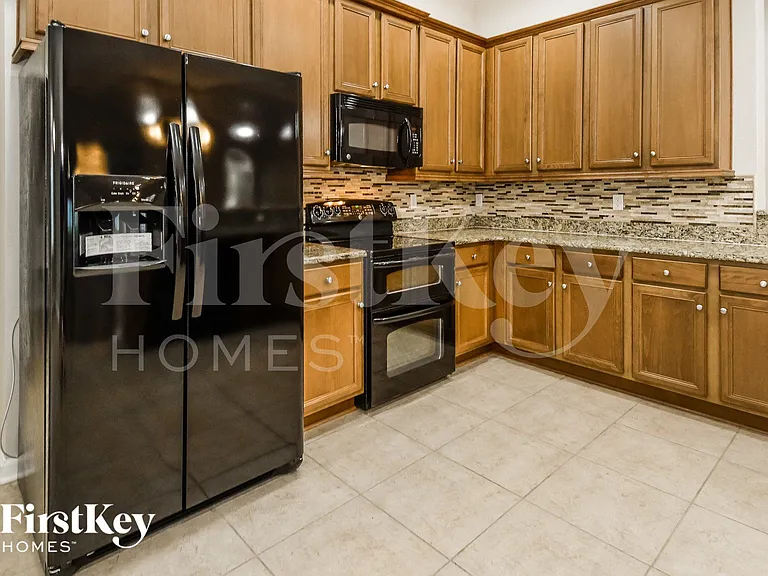 664 Porta Rosa Cir — Photo 7