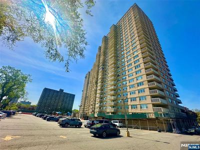 555 North Ave APT 4C, Fort Lee, NJ, 07024