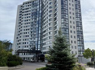 1360 Rathburn Rd E #406, Mississauga, ON L4W4H4