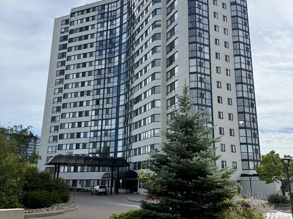 1360 Rathburn Rd E #406, Mississauga, ON L4W 4H4