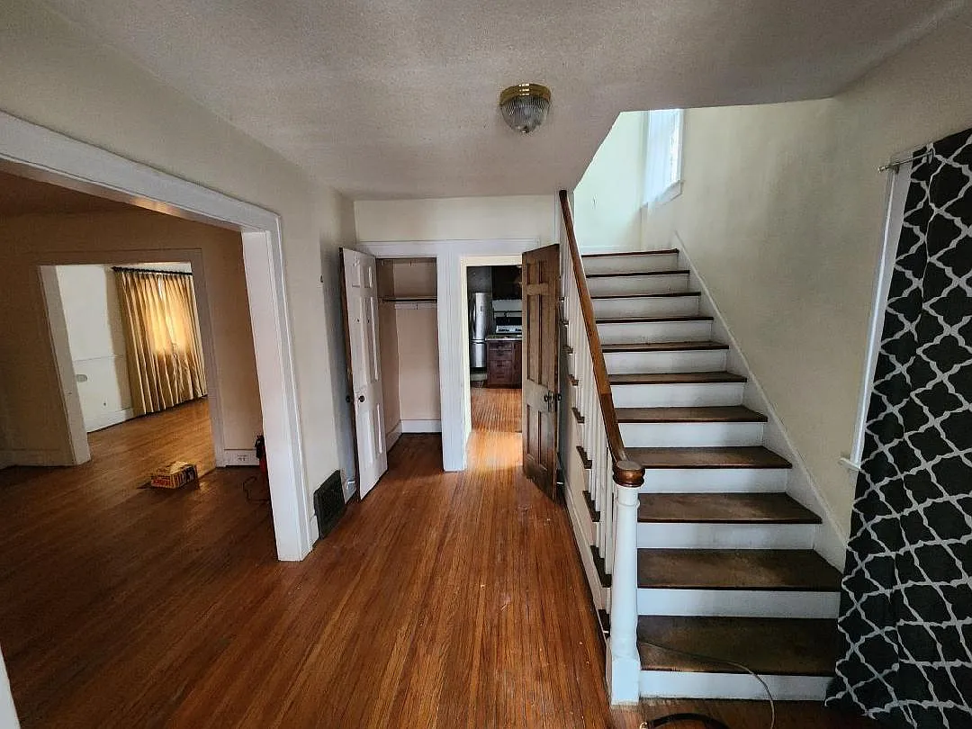 3 bed, 1444 sqft, $1,400 — Photo 2