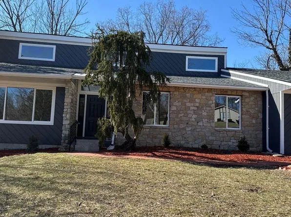 19 Hollow Tree Ct, Hamilton, OH 45013