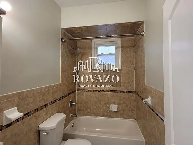 452 Irvine Turner Blvd #2 — Photo 2