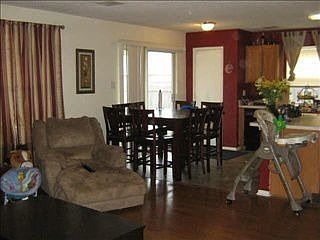 3rd image of 200 Heritage Dr