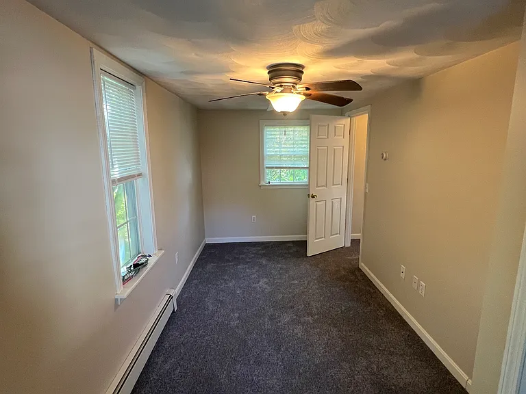 968 Kingstown Rd #R — Photo 5
