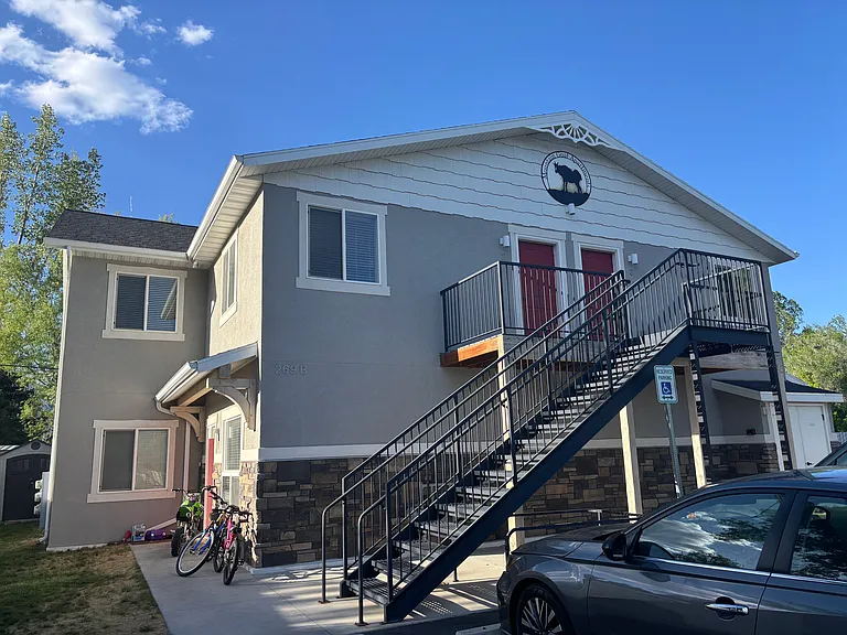 269 E Main St #B — Photo 11