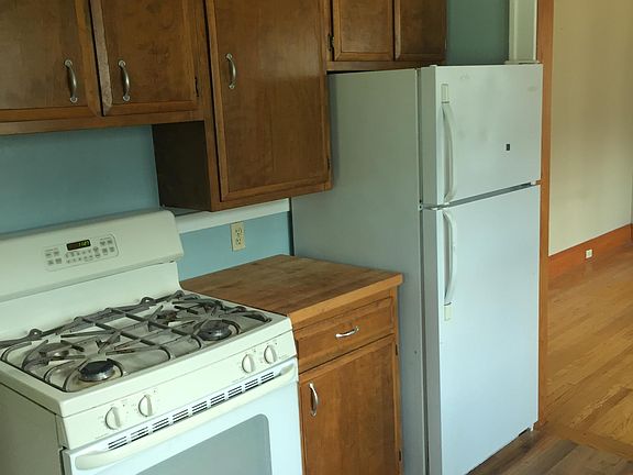 5th image of 511 Coit Ave NE