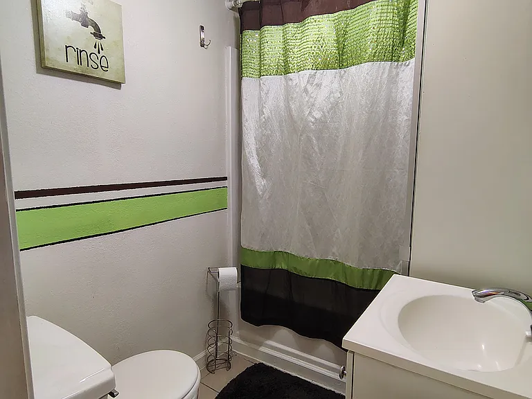 1111 Oakley Ave — Photo 6