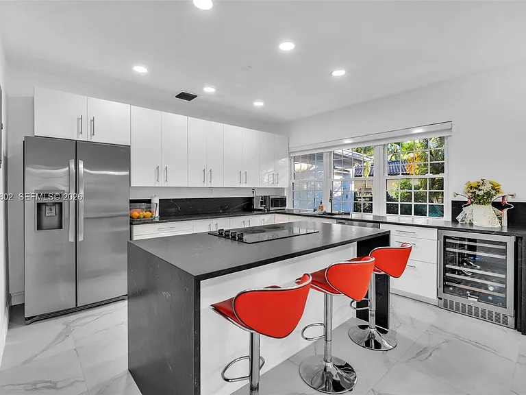 1235 NE 88th St — Photo 32
