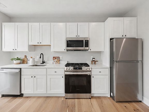 5th image of 1955 Fairlawn Ave SE #2A