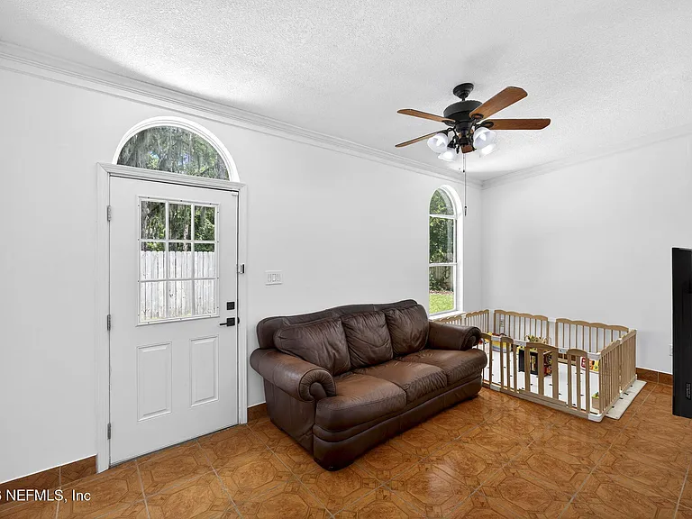 9515 Broken Oak Blvd — Photo 13