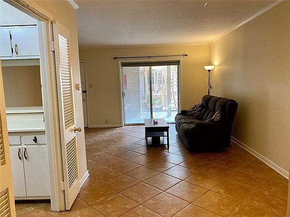 5th image of 4007 Saint Charles Ave APT 113