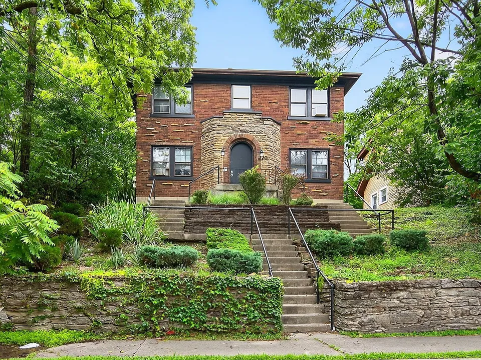 220 Atkinson St #2