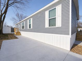 4 Bed 2 Bath Single Section plan