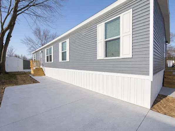 4 Bed 2 Bath Single Section Plan, Carriage Way