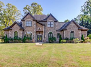 476 Walnut Rd, Hoschton, GA 30548