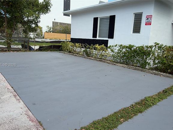 4th image of 808 84th St #808