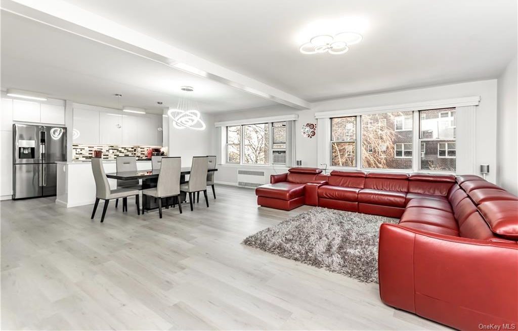 3 Bed 3 Bath Property, New York • 1,850 Sq Ft
