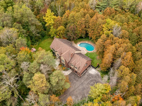 1 Foxlair Ct, Whitchurch Stouffville, ON L4A 2L4