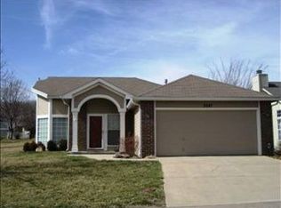 3547 SW Willow Brook Dr, Topeka, KS 66614