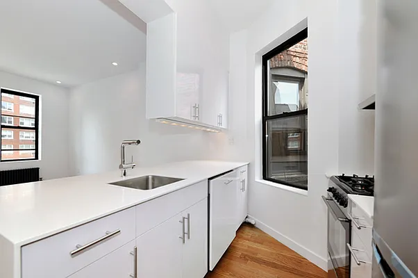 Rented by Aether Property Group | media 39