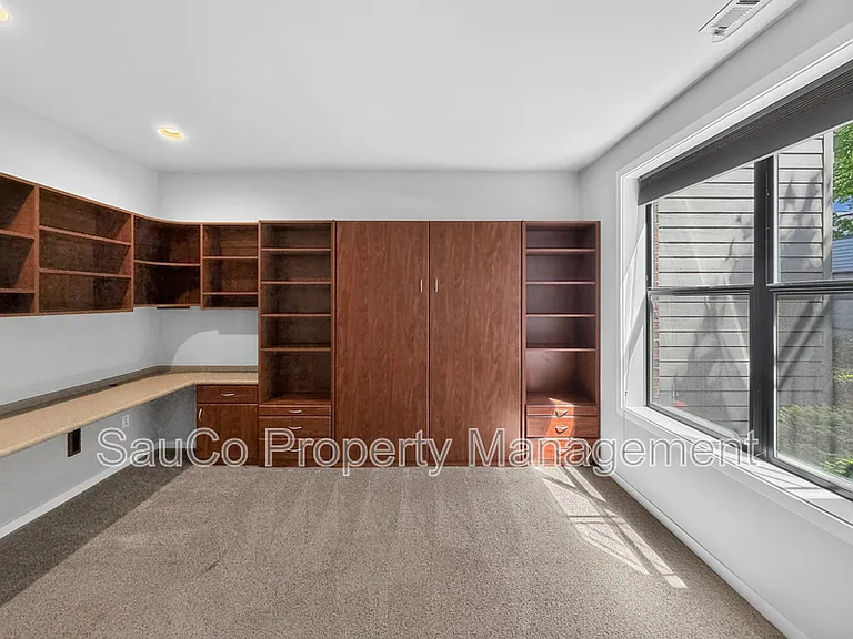 1420 NW 20th Ave — Photo 4