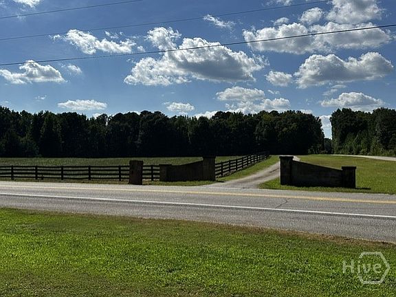 3rd image of 1010 Double Bridges Road