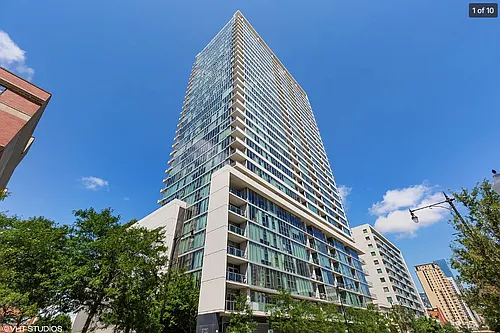 1720 S Michigan Ave Photo 1
