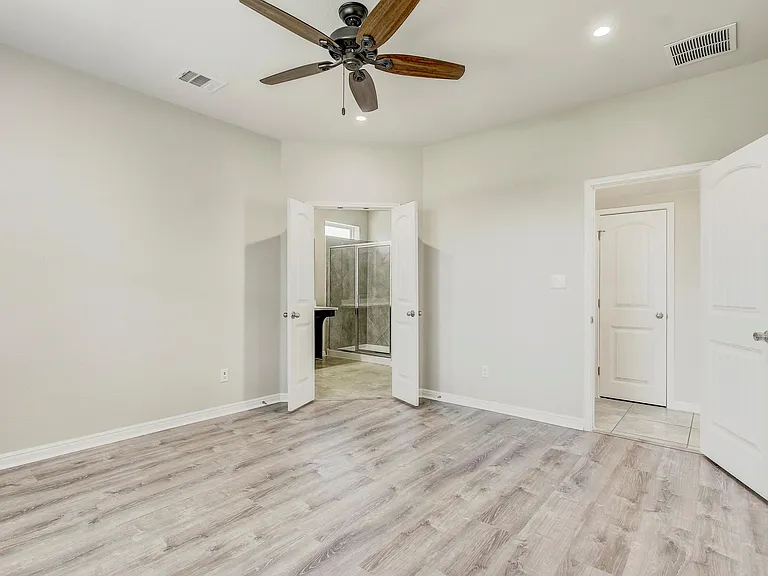 356 Quarry Ln — Photo 15