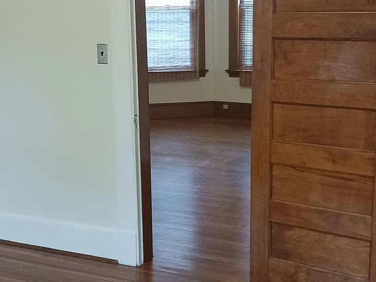126 Edwards St — Photo 3
