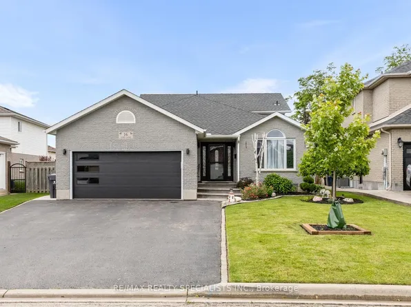 16 Lois Ln, Guelph, ON N1K 1W7