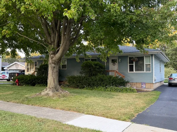 11212 S Myrtle St, Huntley, IL 60142