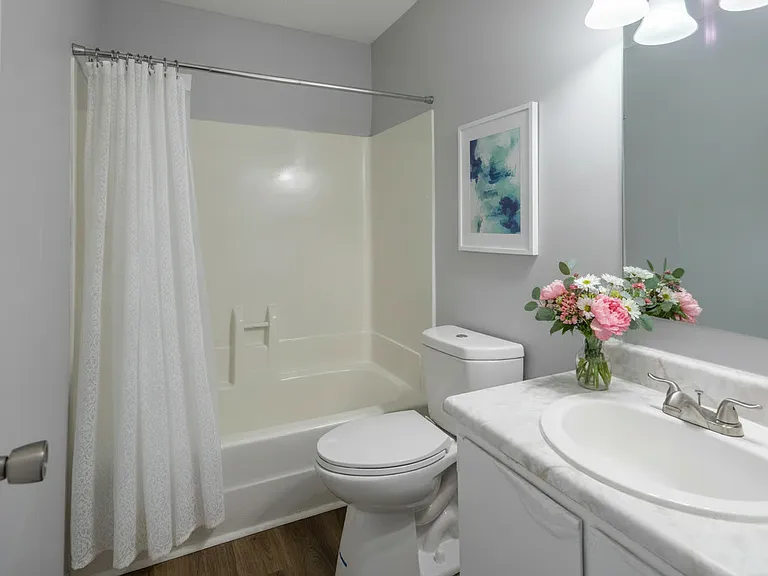 Aura Apartments — Photo 7