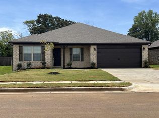 104 Cedar Lake Rd, Toney, AL 35773