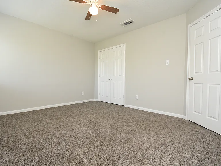 21603 Falvel Lake Dr — Photo 23